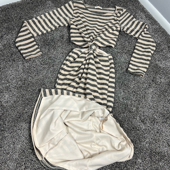 Anthropology’s.  Chrysanthemum Dress Sz. S - Picture 11 of 13